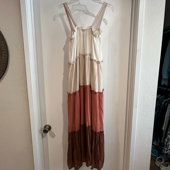 Blu Pepper Tiered Colorblock Maxi Dress – Small (NWT) - Picture 2 of 12